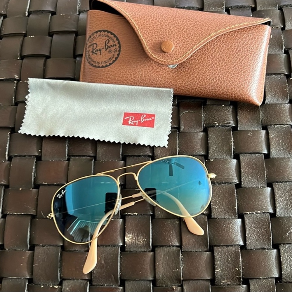 Ray-Ban sunglasses 🕶️